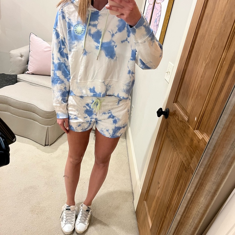 Day dreamer tie dye set